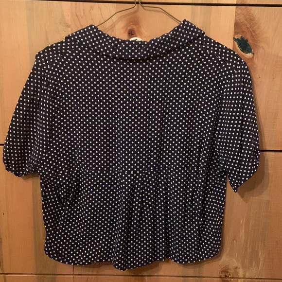 Cute crop blouse - Picture 2 of 3